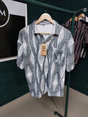 Geometric Green & White Short Sleeve Shirt – Casual Wear for Men