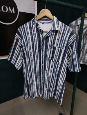 Striped Blue 5 Sleeve Shirt for Men – Casual Comfort with Trendy Vertical Design